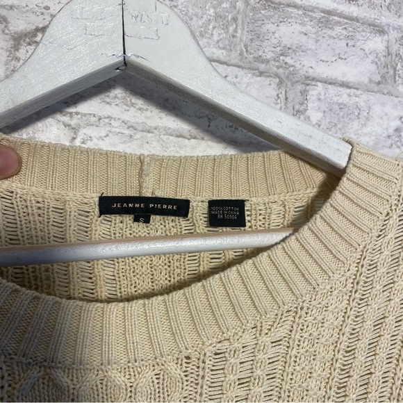 JEANNE Pierre 100% cotton knitted sweater. Size small Cream Colored - Picture 3 of 7